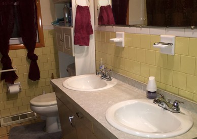 Colors That Make Your Bathroom Look Outdated
