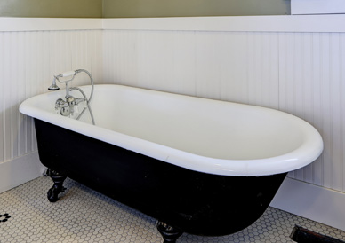 claw-foot tub